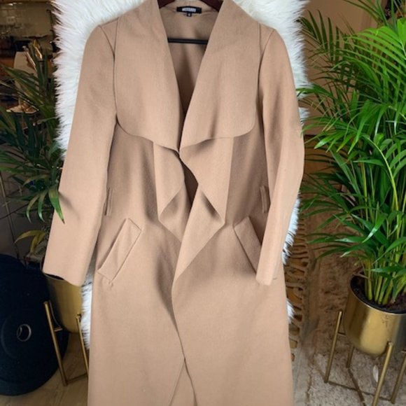Missguided • Waterfall Trench Coat • Beige • 6 - Picture 10 of 12